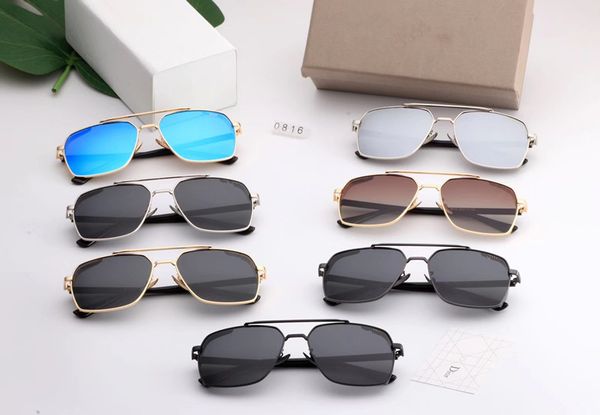 luxury-2018 new products on the new polaroid polarized lens color: seven color optional models: 0816, White;black
luxury-2018 new products on the new polaroid polarized lens color: seven color optional models: 0816, White;black