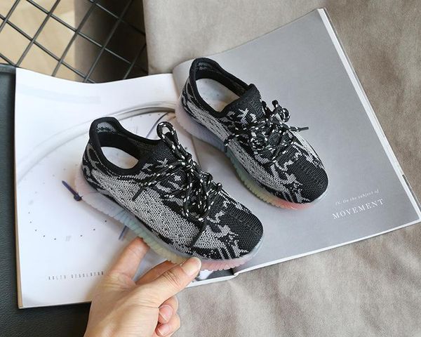 spring new korean version child sports shoes net shoes student wild boys and girls leisure breathable running shoes tide, Black
spring new korean version child sports shoes net shoes student wild boys and girls leisure breathable running shoes tide, Black
