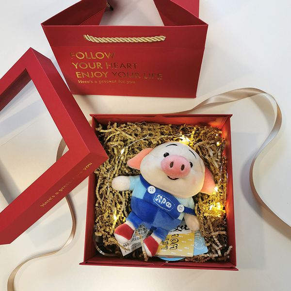 high exquisite square gift box gift box for new year spring festival for valentine's birthday party 
high exquisite square gift box gift box for new year spring festival for valentine's birthday party