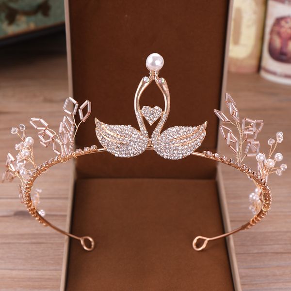 vintage gold swan pearl hair jewelry for women handmade tiara and crowns queen hair bands diadem bridal wedding accessories gift, Golden;white
vintage gold swan pearl hair jewelry for women handmade tiara and crowns queen hair bands diadem bridal wedding accessories gift, Golden;white