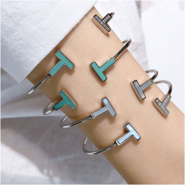 have stamps popular fashion brand t designer bracelets for wamen designer women party wedding lovers gift luxury jewelry with for bride, Golden;silver
have stamps popular fashion brand t designer bracelets for wamen designer women party wedding lovers gift luxury jewelry with for bride, Golden;silver