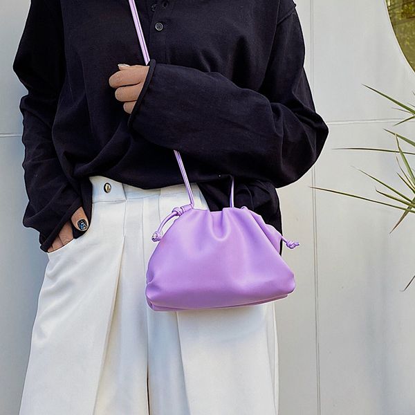 2020 new shoulder bag women's casual fashion korean version of the fold female bag messenger
2020 new shoulder bag women's casual fashion korean version of the fold female bag messenger