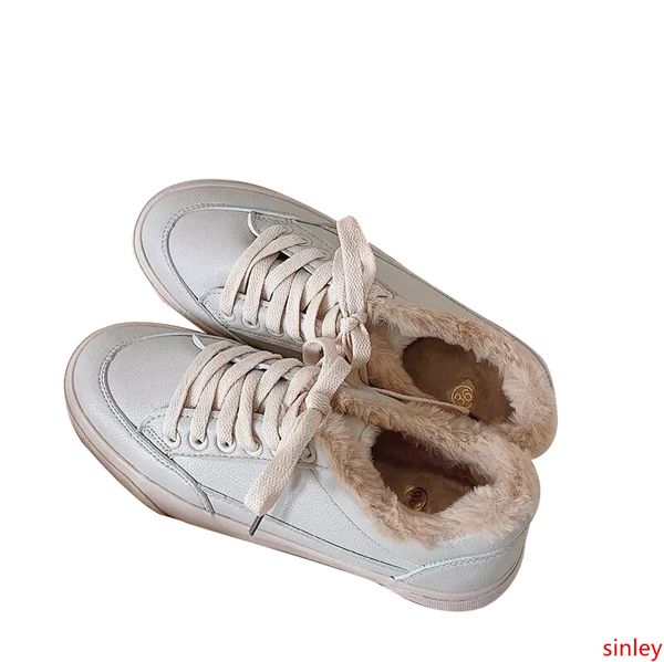 fashion designer women casual shoes triple white leather flats womens designer trainers sports sneakers size 35-40 14
fashion designer women casual shoes triple white leather flats womens designer trainers sports sneakers size 35-40 14