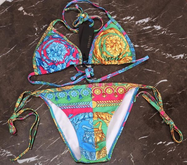 2020 push up bikinis leaf print swimwear women summer bathing suit women halter biquini beach wear bikini mujer, White;black
2020 push up bikinis leaf print swimwear women summer bathing suit women halter biquini beach wear bikini mujer, White;black
