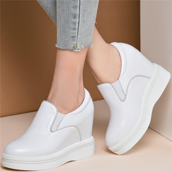 2020 women genuine leather platform wedges high heel ankle boots female slip on round toe fashion sneakers low casual shoes, Black
2020 women genuine leather platform wedges high heel ankle boots female slip on round toe fashion sneakers low casual shoes, Black