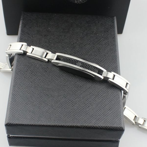fashion men bracelets stainless steel bracelets with silicone in flower pattern length 20.50cm with box, Black
fashion men bracelets stainless steel bracelets with silicone in flower pattern length 20.50cm with box, Black