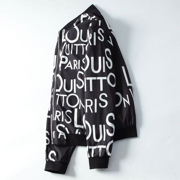 2019 письмо граффити Легкая нейлоновая куртка ветровка куртка Man Hot Sale Hood Полный Zip н
2019 письмо граффити Легкая нейлоновая куртка ветровка куртка Man Hot Sale Hood Полный Zip н
