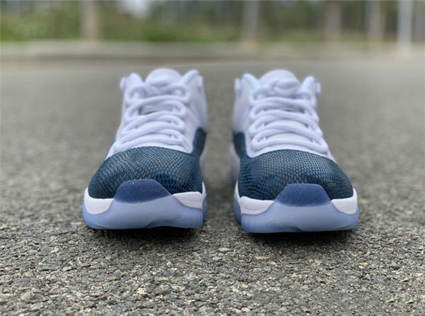2020 release 11 low navy blue snakeskin mens basketball shoes white black real carbon fiber cd6846 -102 athletic sneakers size 40 -47
2020 release 11 low navy blue snakeskin mens basketball shoes white black real carbon fiber cd6846 -102 athletic sneakers size 40 -47