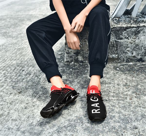 2019 wholesale fashion designer shoes triple s sneakers cool sole stitching wild sneakers three color men running outdoor shoes
2019 wholesale fashion designer shoes triple s sneakers cool sole stitching wild sneakers three color men running outdoor shoes