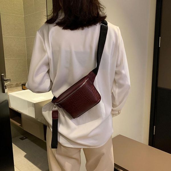 2019 fashion outdoor women's crocodile leather multicolor chest bag fashion handbag chest waist purse bags
2019 fashion outdoor women's crocodile leather multicolor chest bag fashion handbag chest waist purse bags