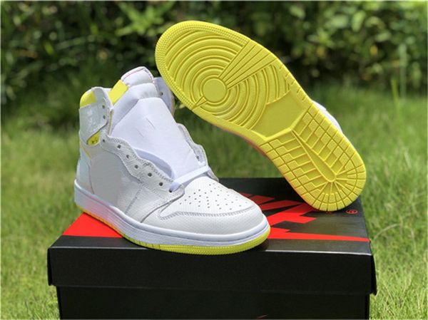 лучший 2019 1 og high first class flight basketball shoes ретро белый динамичный желтый черный 555088-170 аутентичные спортивные кроссовки р, White;red
лучший 2019 1 og high first class flight basketball shoes ретро белый динамичный желтый черный 555088-170 аутентичные спортивные кроссовки р, White;red