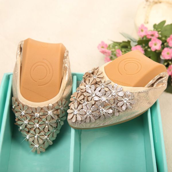 new pointed rhinestone peas shoes shallow mouth versatile flat bottom soft bottom comfortable flowers large size women's shoes, Black
new pointed rhinestone peas shoes shallow mouth versatile flat bottom soft bottom comfortable flowers large size women's shoes, Black