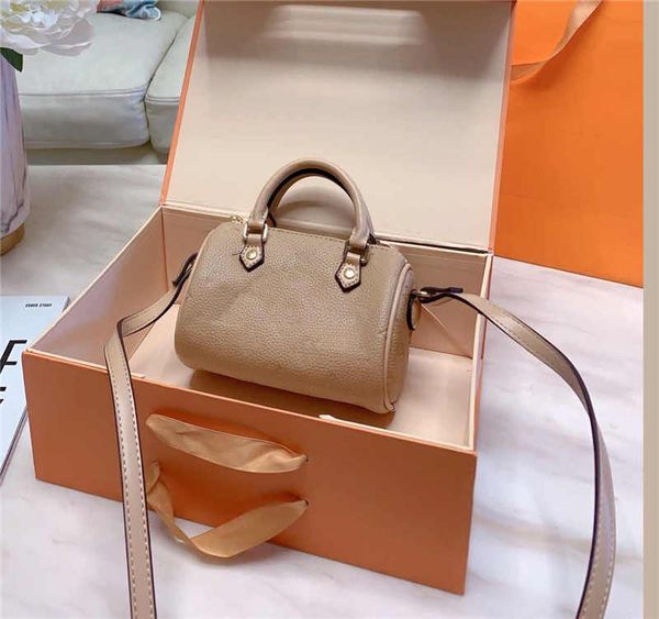 nano pillow handbags wallet women bag fashion classic monogram single shoulder crossbody bags good quality pu leather
nano pillow handbags wallet women bag fashion classic monogram single shoulder crossbody bags good quality pu leather