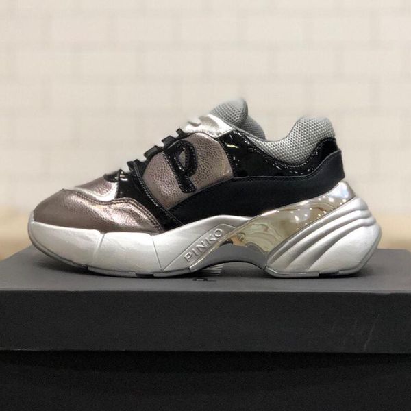 new soft sister sports shoes female leather running layer leather trend fashion wild casual light simple stitching platform shoes
new soft sister sports shoes female leather running layer leather trend fashion wild casual light simple stitching platform shoes