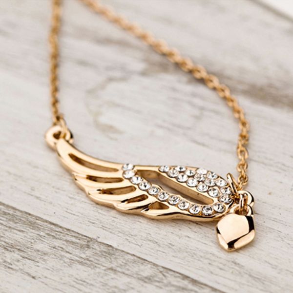 fashion new korean popular jewelry hollow wing zircon heart necklace for women love peach heart pendant clavicle chain, Silver
fashion new korean popular jewelry hollow wing zircon heart necklace for women love peach heart pendant clavicle chain, Silver