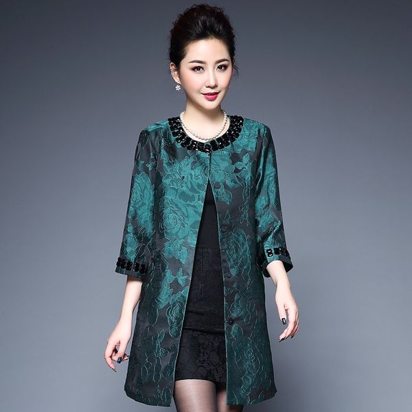 female jacquard floral pattern ethnic embroidery chinese traditional beautiful coat for middle aged mother autumn outwear cloak, Black
female jacquard floral pattern ethnic embroidery chinese traditional beautiful coat for middle aged mother autumn outwear cloak, Black