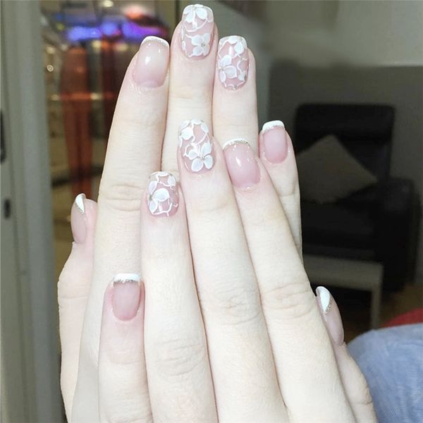 24 pcs wedding bride false nails with glue white flowers design acrylic artificial fake nail art full patches tips fingernail, Red;gold
24 pcs wedding bride false nails with glue white flowers design acrylic artificial fake nail art full patches tips fingernail, Red;gold