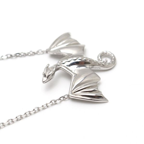 925 sterling silver game of thrones daenerys dragon necklace pendant 45+5cm chain
925 sterling silver game of thrones daenerys dragon necklace pendant 45+5cm chain