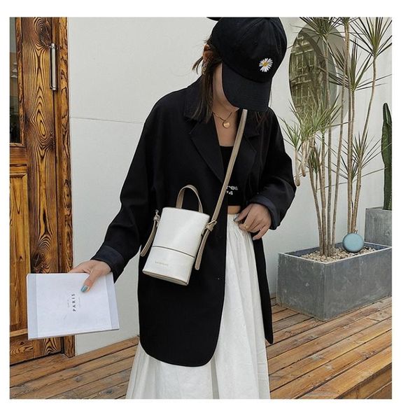 bag 2020 new wave single shoulder messenger bag ins fashion popular bucket foreign female
bag 2020 new wave single shoulder messenger bag ins fashion popular bucket foreign female
