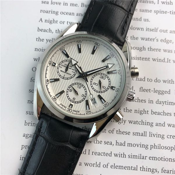 famous design fashion men watch brown/black genuine leather male quartz watches man date clock business classil japan movement, Slivery;brown
famous design fashion men watch brown/black genuine leather male quartz watches man date clock business classil japan movement, Slivery;brown