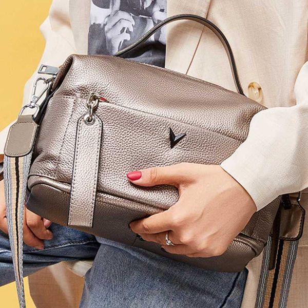 ladies vintage pillow genuine leather cross body bags woman's cow leather shoulder messenger bags largecapacity solid handbags
ladies vintage pillow genuine leather cross body bags woman's cow leather shoulder messenger bags largecapacity solid handbags