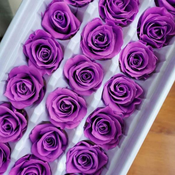 2-3cm/21pcs,new preserved rose head,eternal rose flower for wedding party home decoration accessories,gift favor
2-3cm/21pcs,new preserved rose head,eternal rose flower for wedding party home decoration accessories,gift favor