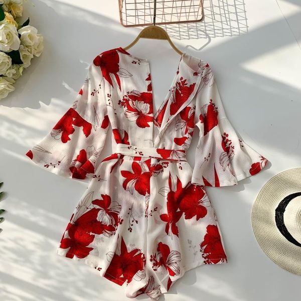 women strap backless short jumpsuits 2020 new fashion back bow flare leg playsuit bohemian workplace loose jumpsuit, Black;white
women strap backless short jumpsuits 2020 new fashion back bow flare leg playsuit bohemian workplace loose jumpsuit, Black;white