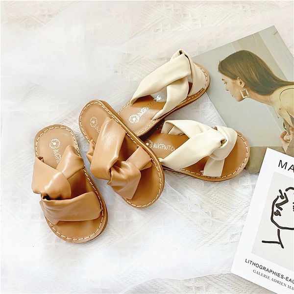 girls' slippers 2020 roman children' soft sandals soft shoes sole shoes little girl anti-skid cross sandals, Black;grey 
girls' slippers 2020 roman children' soft sandals soft shoes sole shoes little girl anti-skid cross sandals, Black;grey