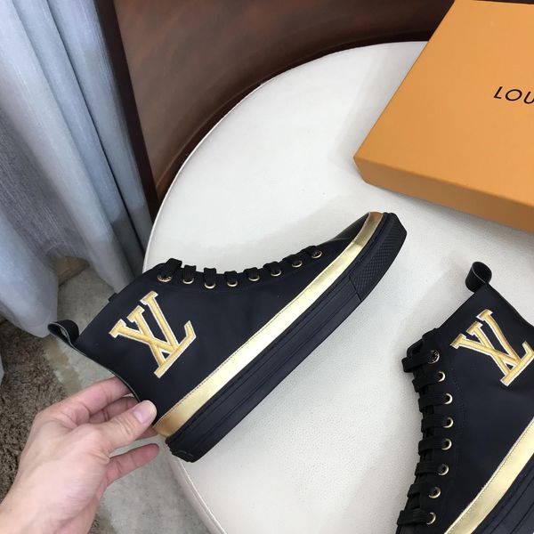 vv20 new limited edition french series high -end women 's casual shoes ,fashion women 's boots ,high -quality sports shoes ,free, Black 
vv20 new limited edition french series high -end women 's casual shoes ,fashion women 's boots ,high -quality sports shoes ,free, Black