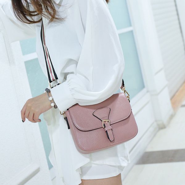 new style women's retro genuine leather cross-body horseshoe closed-toe layer cowhide women's shoulder multi-color backp
new style women's retro genuine leather cross-body horseshoe closed-toe layer cowhide women's shoulder multi-color backp