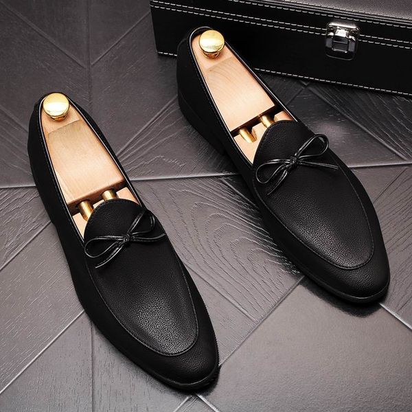 designer british men formal shoes black fashion slip on man trending leisure shoes office career party zapatos male 38-44
designer british men formal shoes black fashion slip on man trending leisure shoes office career party zapatos male 38-44