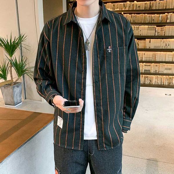 men's casual shirts long-sleeve shirt lapel colleges style young spring and summer striped, White;black
men's casual shirts long-sleeve shirt lapel colleges style young spring and summer striped, White;black