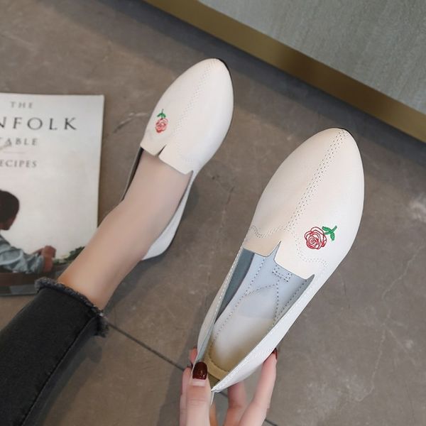spring print loafer shoes women flat casual shoes round toe slip on soft comfortable ladies mules yellow j16-16, Black
spring print loafer shoes women flat casual shoes round toe slip on soft comfortable ladies mules yellow j16-16, Black