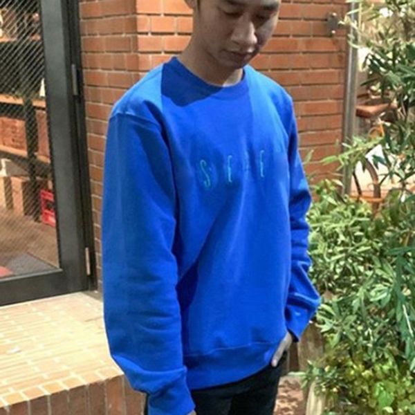 19fw box logo brand sweatshirt logo letter embroidery long sleeve hoodies fashion casual men women pullover couple street sweater, Black
19fw box logo brand sweatshirt logo letter embroidery long sleeve hoodies fashion casual men women pullover couple street sweater, Black