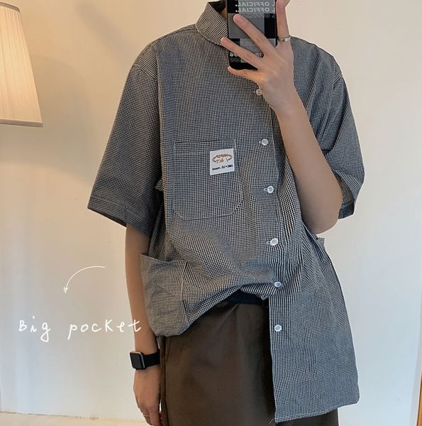 2020 summer new youth popular men's japanese small fine grid large pockets loose five-point sleeve shirt fashion casual top, White;black
2020 summer new youth popular men's japanese small fine grid large pockets loose five-point sleeve shirt fashion casual top, White;black