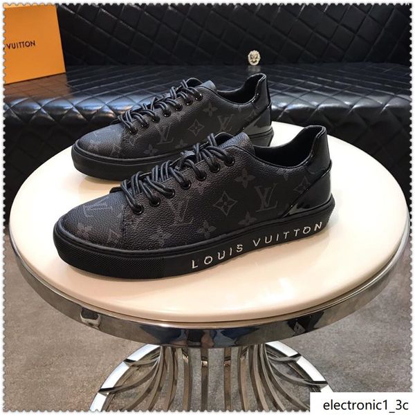 2019we new men s casual sneakers, low-cut luxury men s outdoor travel sneakers, fast delivery with original box packaging
2019we new men s casual sneakers, low-cut luxury men s outdoor travel sneakers, fast delivery with original box packaging