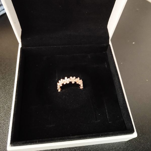 wholesale-18k rose gold cz diamond ring set original box for pandora real 925 silver flowers fashion luxury wedding ring for women, Slivery;golden
wholesale-18k rose gold cz diamond ring set original box for pandora real 925 silver flowers fashion luxury wedding ring for women, Slivery;golden