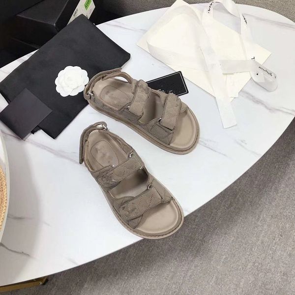men women sandals designer shoes luxury slide summer fashion wide flat slippery sandals slipper flip flop size 35-41 flower box xy 0428, Black
men women sandals designer shoes luxury slide summer fashion wide flat slippery sandals slipper flip flop size 35-41 flower box xy 0428, Black