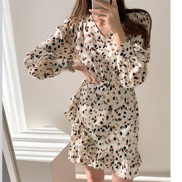 alien kitty all-match print 2020 elegant shoulder pad v-neck plus floral gentle office lady casual loose short dresses, Black;gray
alien kitty all-match print 2020 elegant shoulder pad v-neck plus floral gentle office lady casual loose short dresses, Black;gray