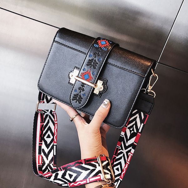 bags for women luxury handbags small square bag trend wild single shoulder diagonal female casual wild crossbody beach bags 10.2
bags for women luxury handbags small square bag trend wild single shoulder diagonal female casual wild crossbody beach bags 10.2