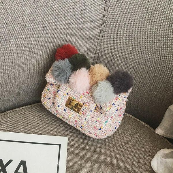 2020 new girls cute hairball wool handbags girls color matching casual fashion small square bag
2020 new girls cute hairball wool handbags girls color matching casual fashion small square bag