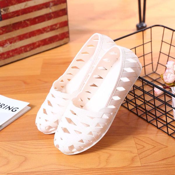 02112 slippers rubber slide sandal floral brocade men slipper gear bottoms flip flops women striped beach causal slipper with box size:35-45, Black
02112 slippers rubber slide sandal floral brocade men slipper gear bottoms flip flops women striped beach causal slipper with box size:35-45, Black