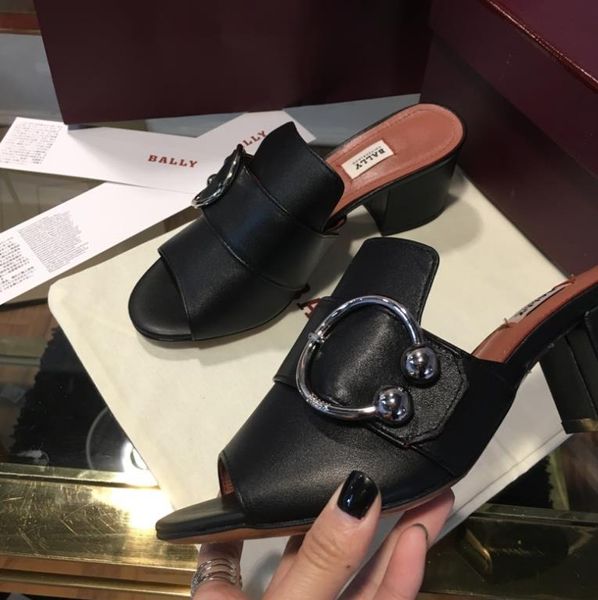 womens designerluxury sandals slide summer fashion shoes beach shoes black shoes slipper flip flop box 2021515q
womens designerluxury sandals slide summer fashion shoes beach shoes black shoes slipper flip flop box 2021515q