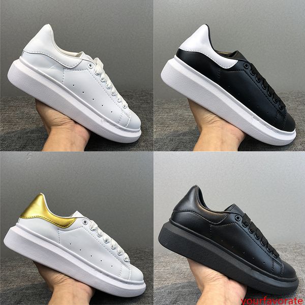 fashion classic platform luxury designer women shoes solid colors leather trainers mens black velvet reflective chaussures casual sneakers
fashion classic platform luxury designer women shoes solid colors leather trainers mens black velvet reflective chaussures casual sneakers