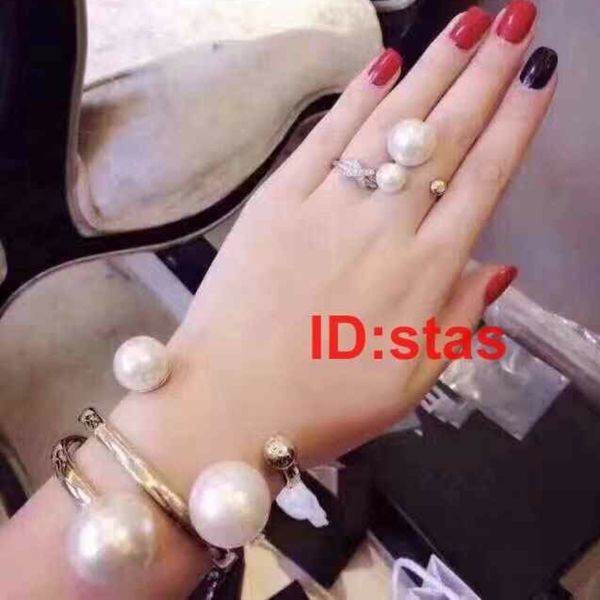 luxury designer jewelry women bracelets pearl silver party gift mens bracelet bangle jewelry bracelets, Black
luxury designer jewelry women bracelets pearl silver party gift mens bracelet bangle jewelry bracelets, Black