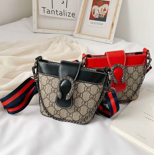 2020 kids boutique letter printed handbags baby girls princess purse kids designer handbags girls coin purses girls shoulder bags, White
2020 kids boutique letter printed handbags baby girls princess purse kids designer handbags girls coin purses girls shoulder bags, White