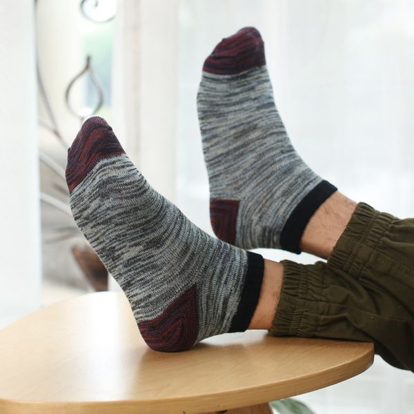 10pairs/lot cotton thin section ethnic style breathable sweat absorption medium barrel men socks wear-resisting bgc085, Black
10pairs/lot cotton thin section ethnic style breathable sweat absorption medium barrel men socks wear-resisting bgc085, Black