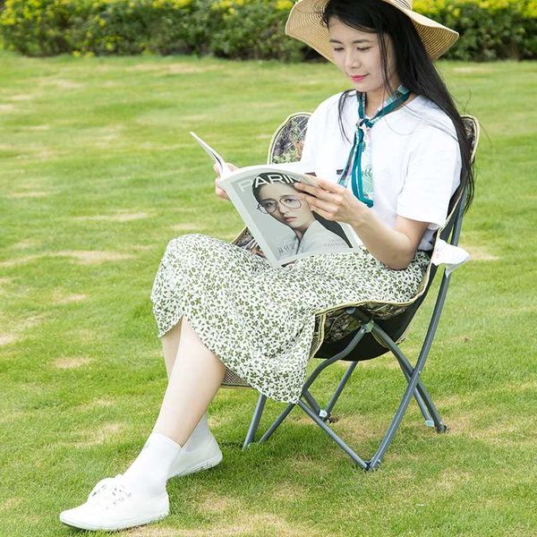 lightweight outdoor portable moon chair folding chair backrest fishing stool leisure beach lounge lunch break
lightweight outdoor portable moon chair folding chair backrest fishing stool leisure beach lounge lunch break