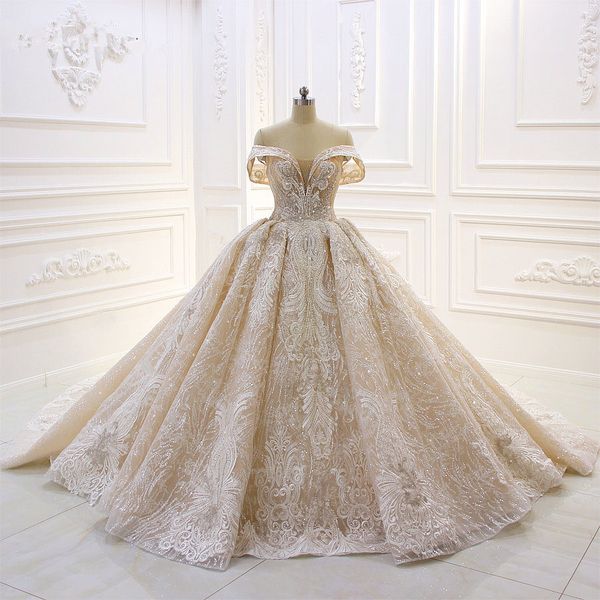 100% real pictures vintage off shoulder ball gown lace-up wedding dresses luxury sparkly lace appliqued court train plus size bridal gown, White
100% real pictures vintage off shoulder ball gown lace-up wedding dresses luxury sparkly lace appliqued court train plus size bridal gown, White