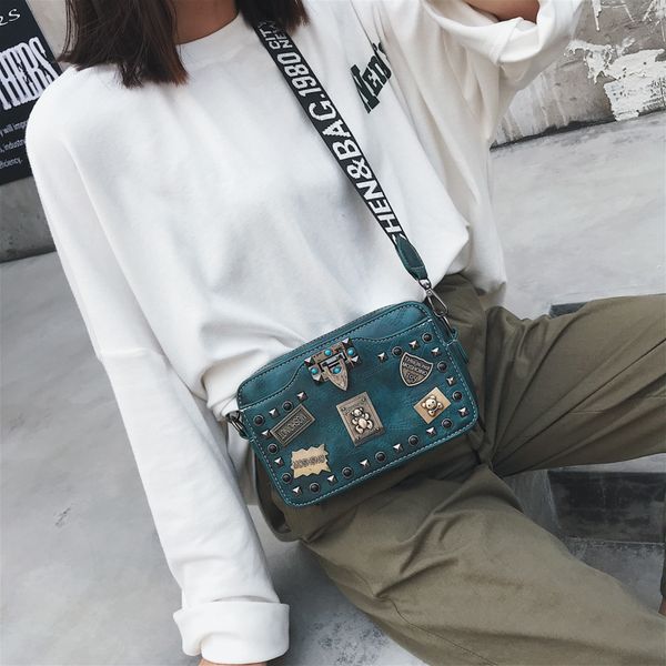 badge small square bag female 2018 new pu leather rivet shoulder bag letter wide shoulder strap messenger
badge small square bag female 2018 new pu leather rivet shoulder bag letter wide shoulder strap messenger